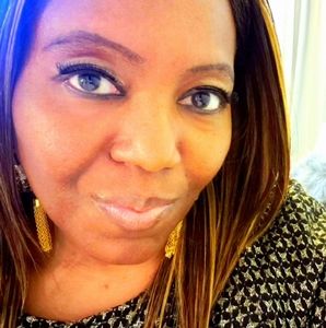 Meet your Posher, Alicia